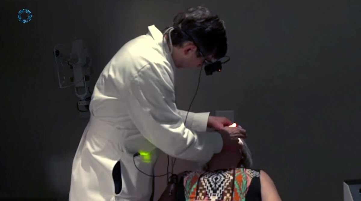 Qué saber sobre el posicionamiento boca abajo después de una cirugía de vitrectomía